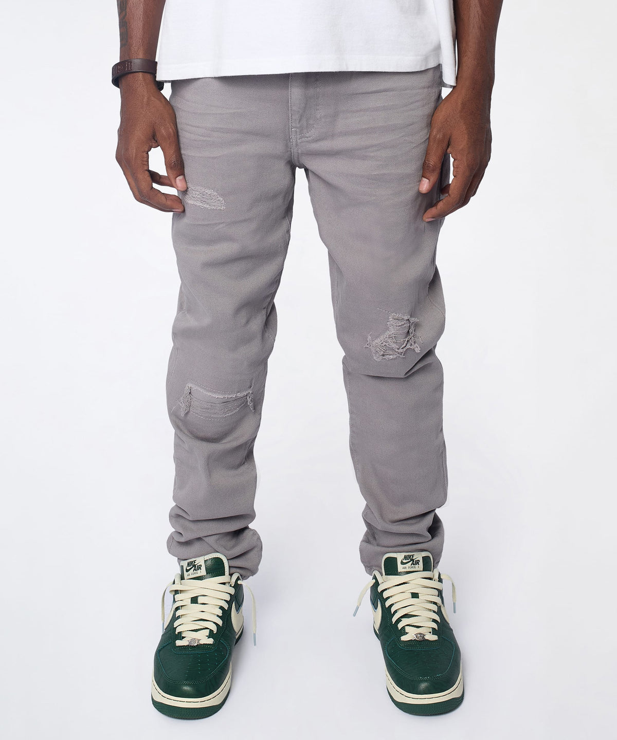 Essential Distressed Skinny Jean - Grey