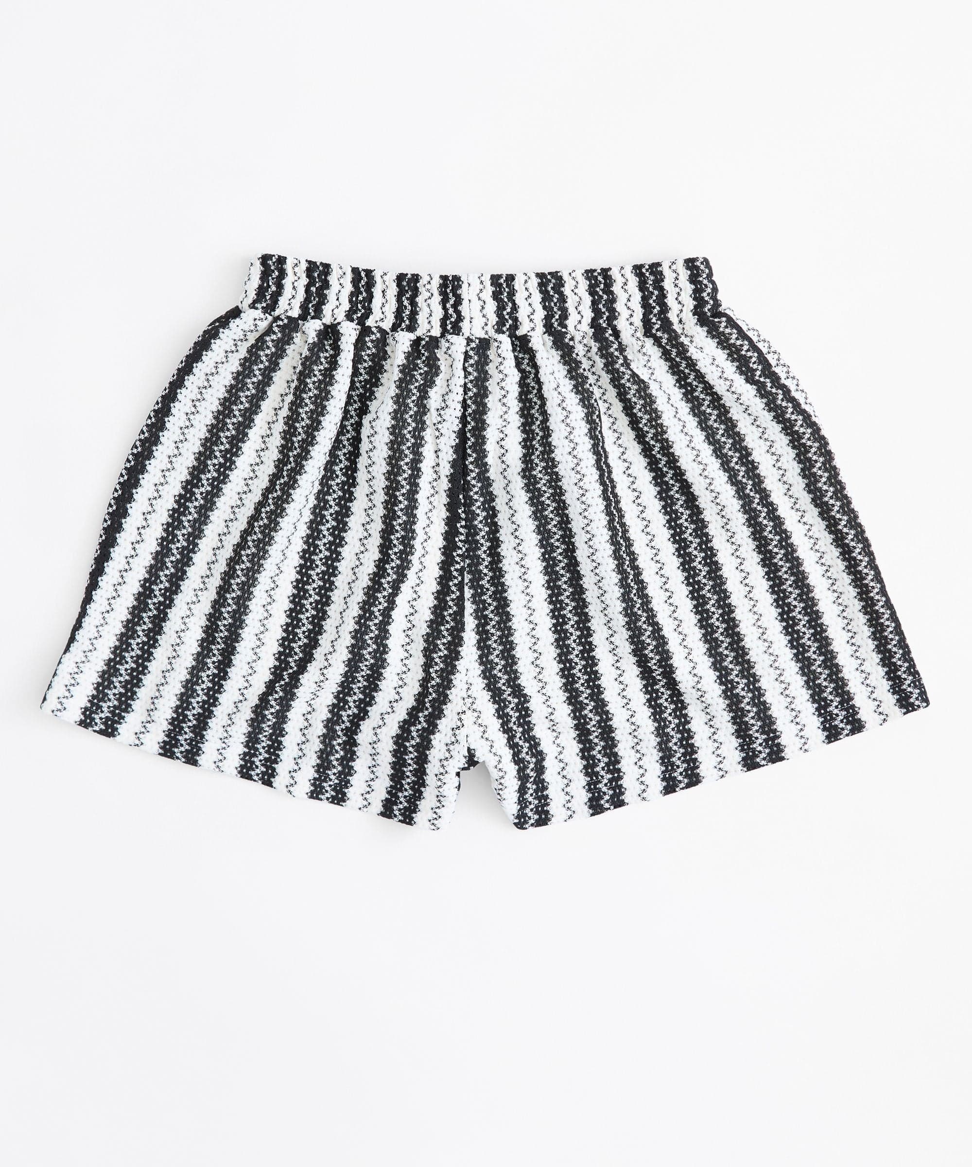Cabana Women Plus Size Textured Knit Shorts - Black/White